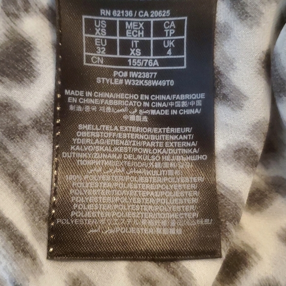 All season Guess Dress - Picture 7 of 7